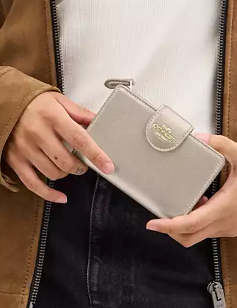 Coach Medium Corner Zip Wallet