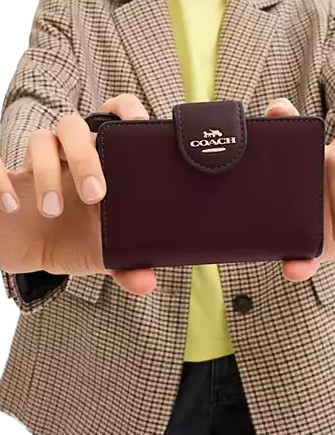 Coach Medium Corner Zip Wallet