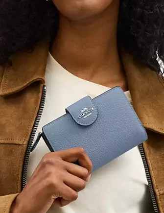 Coach Medium Corner Zip Wallet
