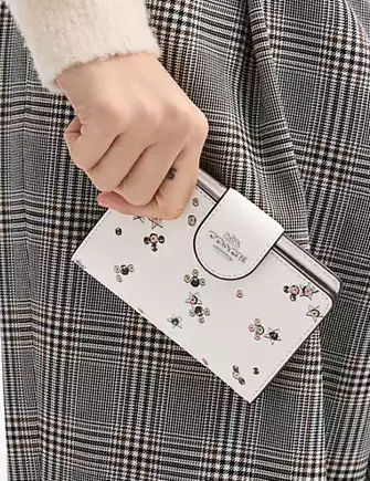 Coach Medium Corner Zip Wallet With Star Print