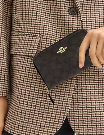 Coach Medium Id Zip Wallet In Signature Canvas
