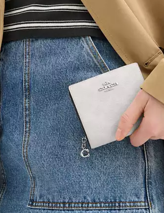 Coach Snap Wallet In Signature Canvas