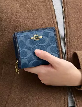 Coach Snap Wallet In Signature Denim