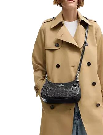 Coach Teri Shoulder Bag In Signature Leather With Heart Charm