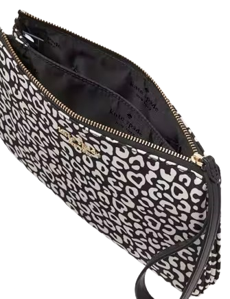 Kate Spade New York Chelsea Leopard Heart Medium Wristlet Pouch