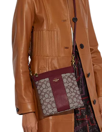 Coach Signature Jacquard Kitt